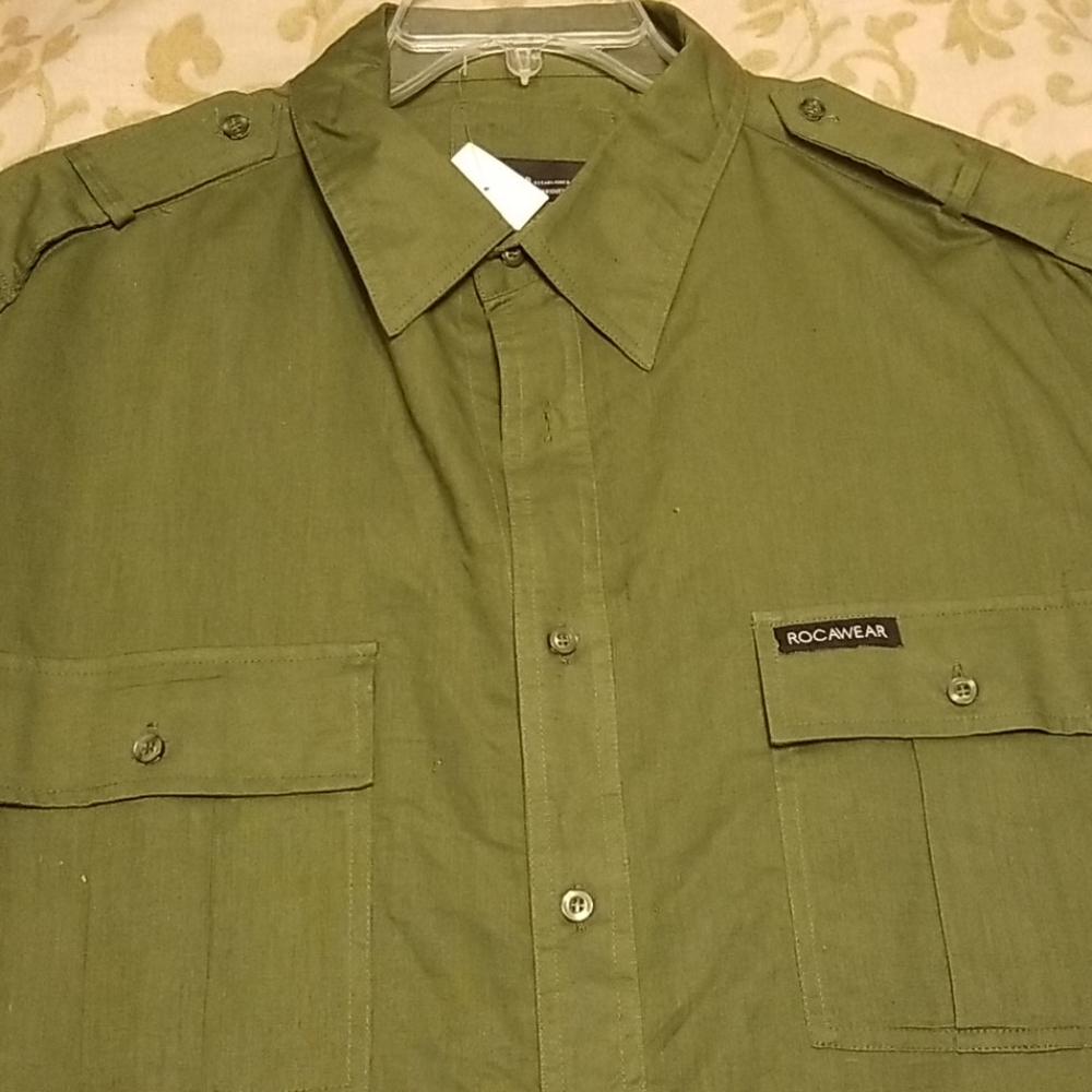 Men's 3XL Rocawear Military style Linen shirt.